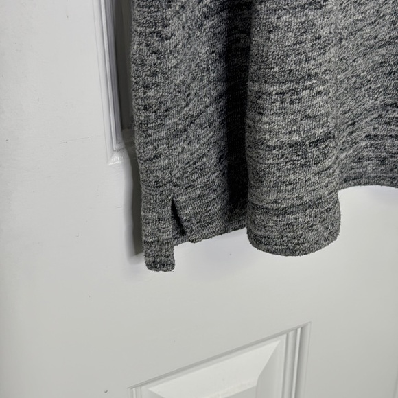 Gray Crew Neck Short Sleeve Tee with Melange Effect - Picture 5 of 6